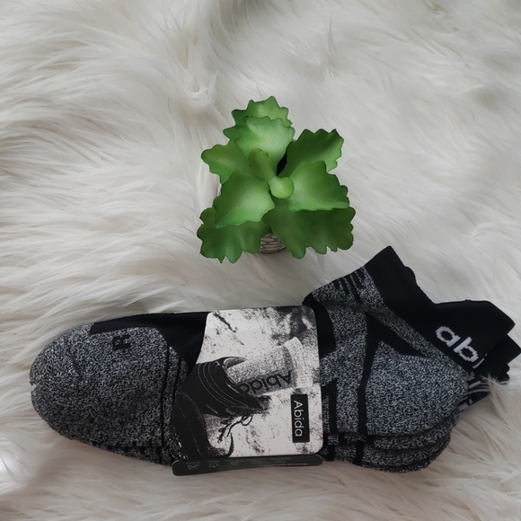 Abida Black and Dark Gray Premium Hiking Socks - Picture 1 of 2